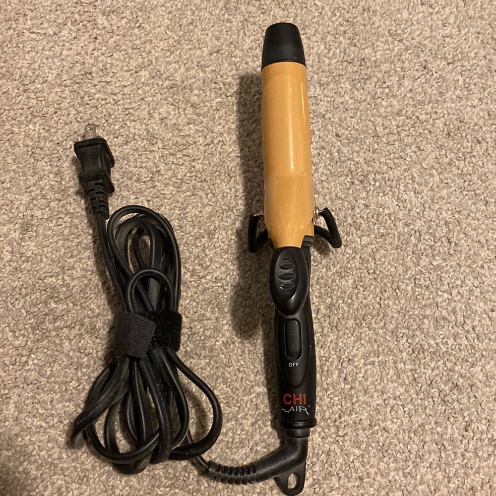 Travel size chi curler *free with purchase**